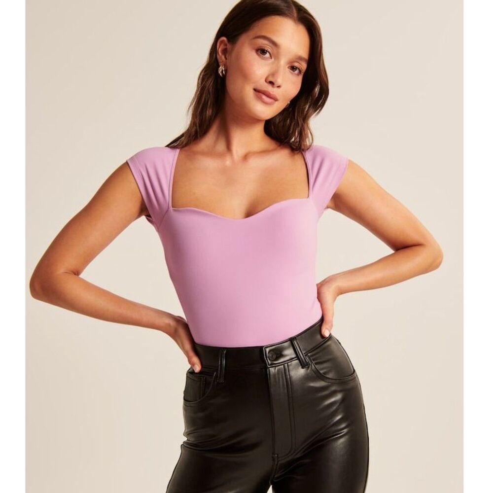 Abercrombie & Fitch Cap Sleeve Sweetheart Bodysuit in Pink, Large (D3)